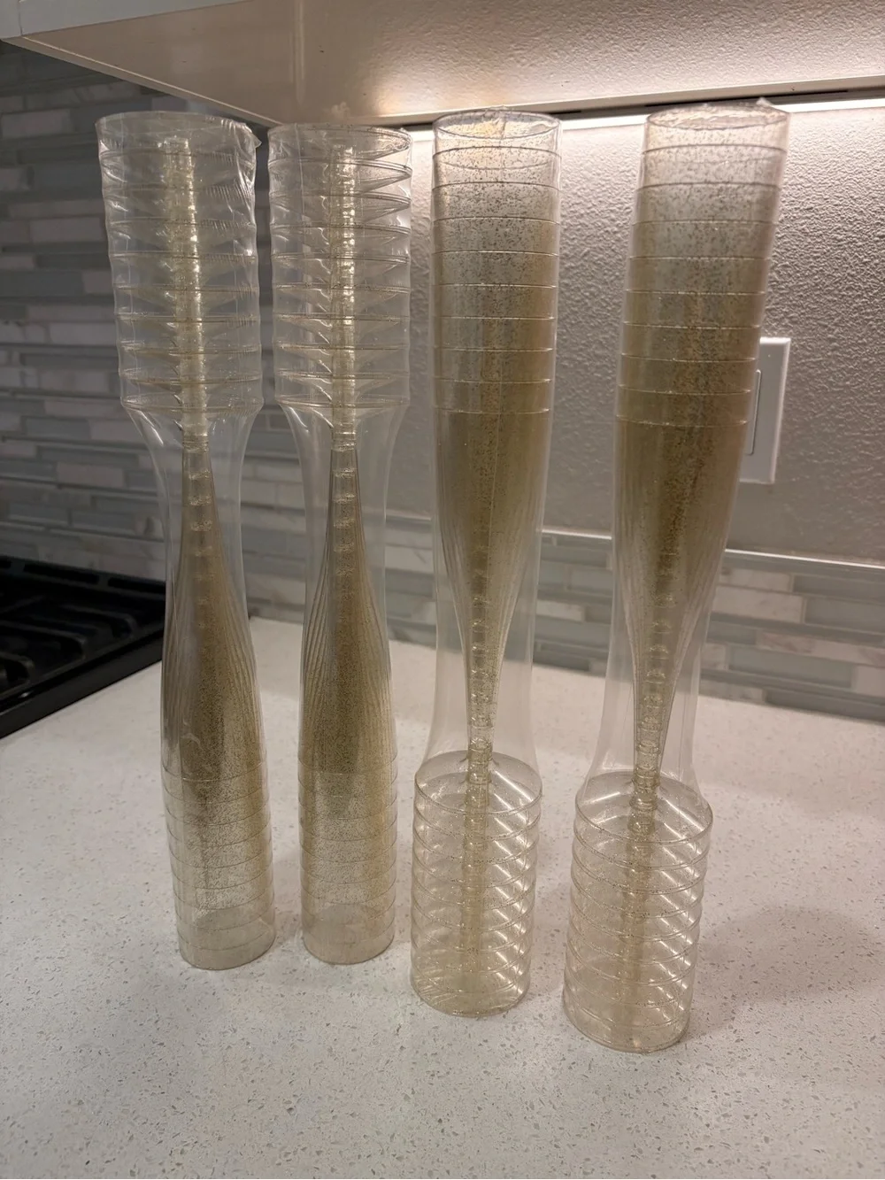 70 Gold Glitter Plastic Champagne Flutes | Reusable Party Toasting Glasses | 7”